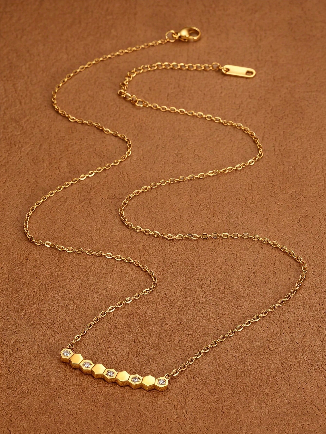 Gold Honeycomb Crystal Bar Necklace – Minimalist Geometric Stainless Steel