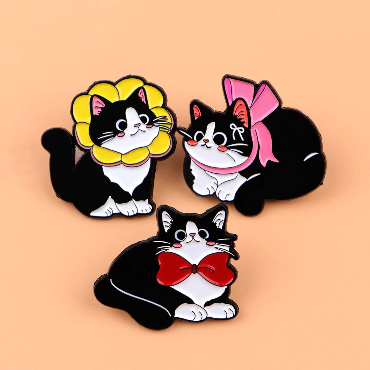 Cute Black Cat Enamel Pin Women's Brooch Cartoon Animals Lapel Pins for Backpacks Jeans Brooches Adorn Jewelry Accessories Gifts