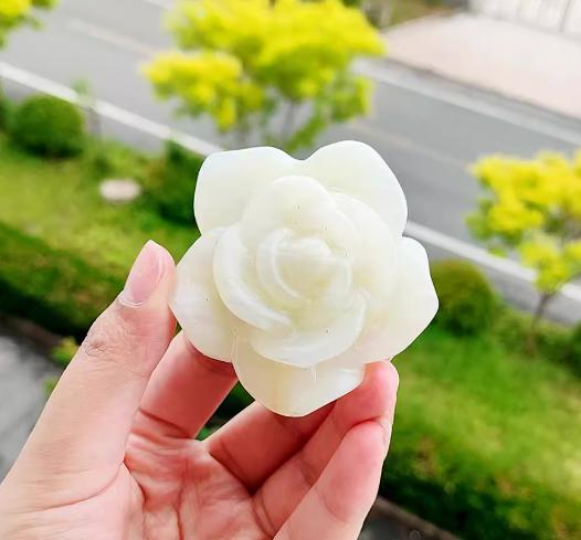 Crystal Rose Carvings 6cm | Energetic Decor & Ritual Companion