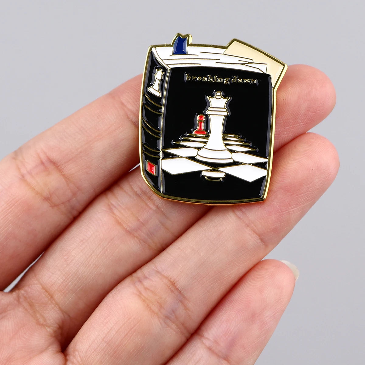 Twilight Inspired Saga Enamel Pin Set – A Collector’s Tribute to the Vampire Romance Phenomenon